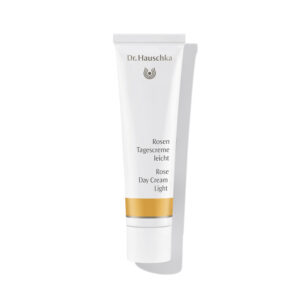 Rose Day Cream Light lekki krem na dzień z wyciągiem róży do skóry wrażliwej
